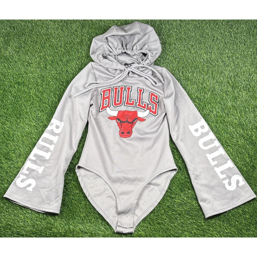 NBA Chicago Bulls Bodysuit Womens Sz M All In One Long Sleeve Hooded Basketball